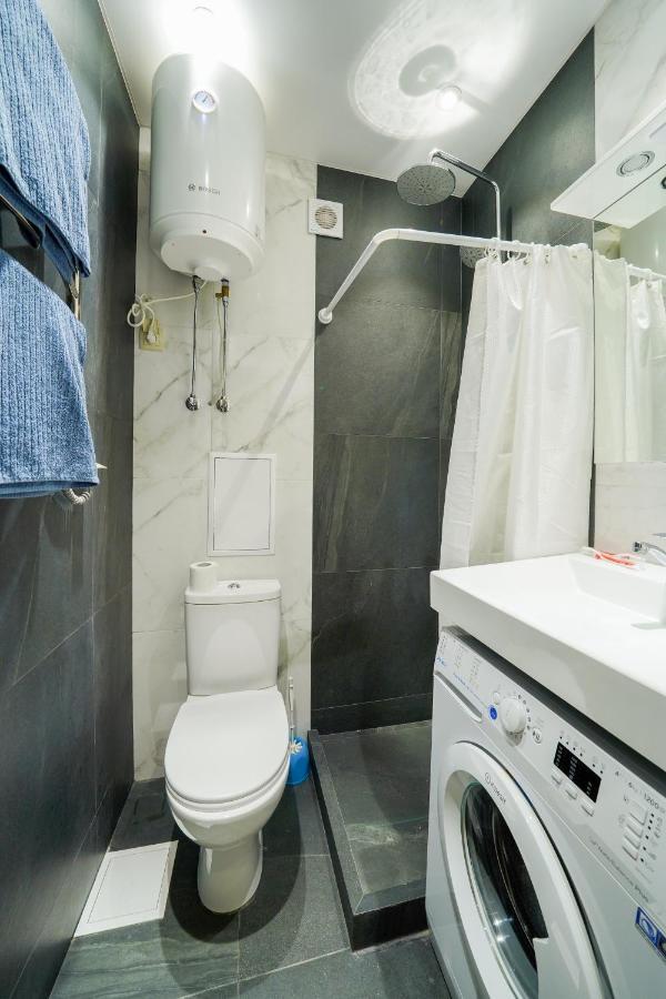 Modern In Nivki Park Apartment Kiew
